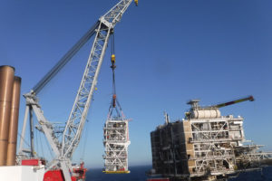 Heavy equipment lifting for oil and gas installations