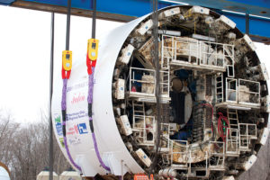Cortland Plasma lifting slings lifting a large boring machine into place